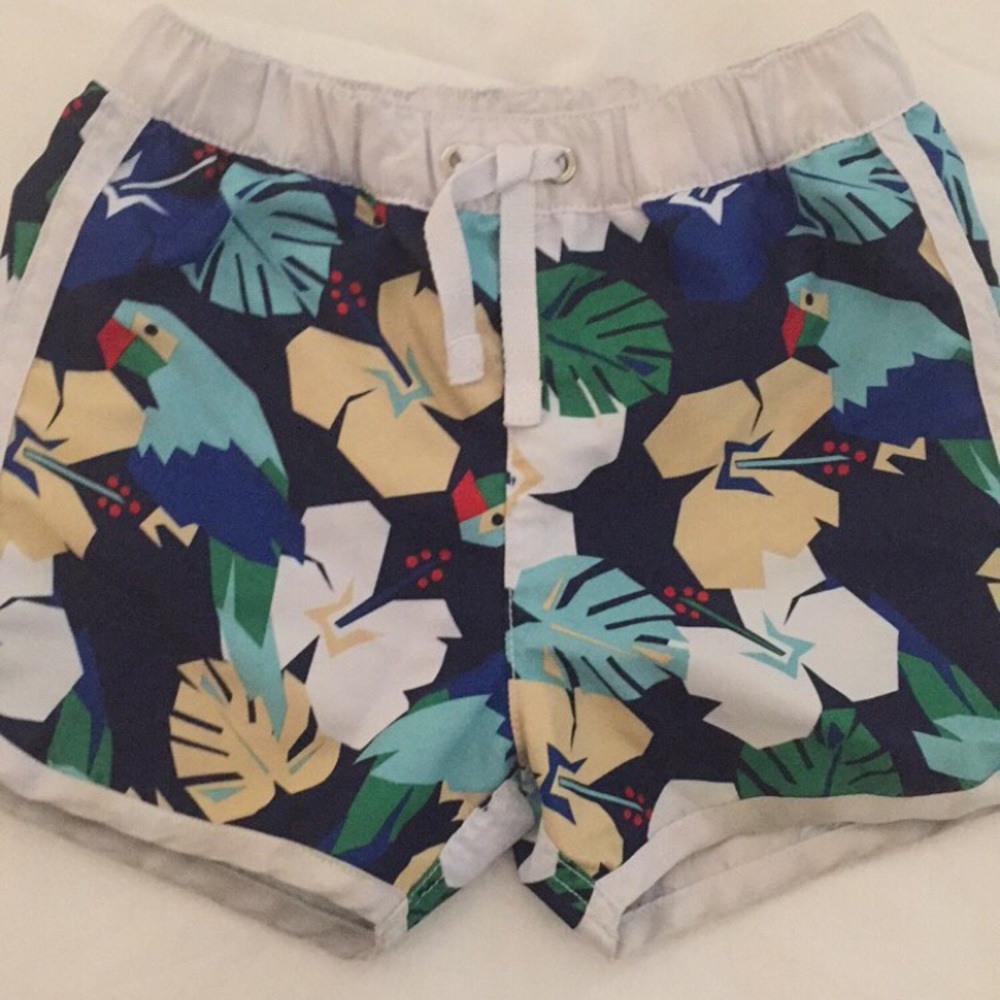 3 for $25/ Hanna Andersson swim trunks size 90.